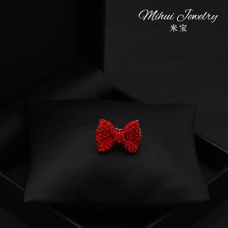 シャツ レディース ブローチ おしゃれ 大人かわいい 赤い リボン 小さい ブローチ 女性 コサージュ 襟 精巧 固定 バックル