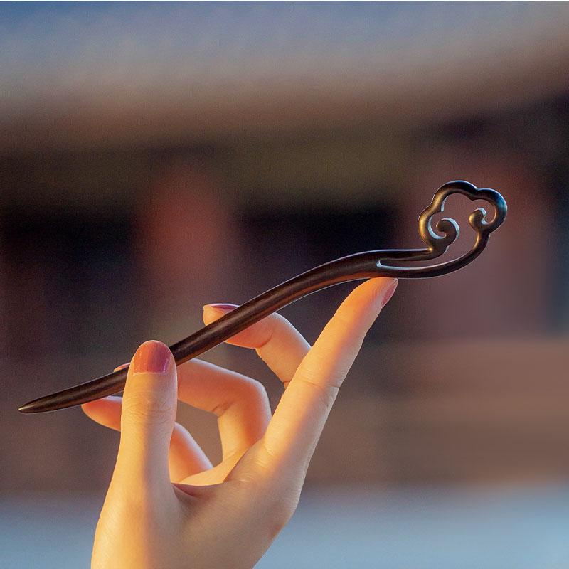 ヘアヘアアクセサリー かんざし ヘアピン 木 頭 髪飾り 黒檀 洗練 髪留め 大人式 母の日 ギフト レトロ おしゃれ モダン レトロ レディース シンプル ナ...