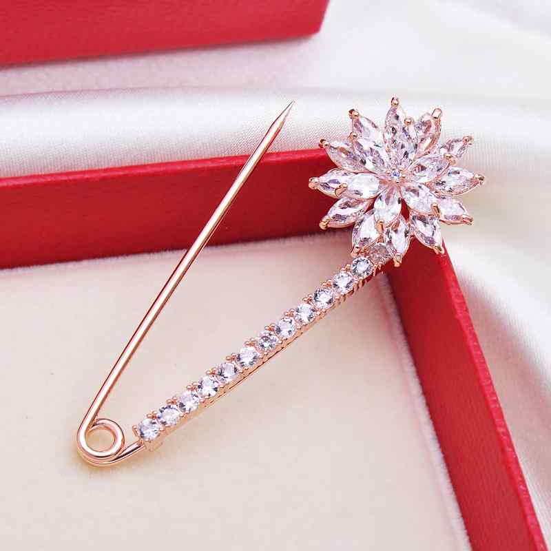 ブローチ セレモニー ピン アクセサリー レディース 上品 おしゃれ ファッション スカート 飾り 洋服 カーディガン 快適 コサージュ 韓国 レディース フラワーモチーフ