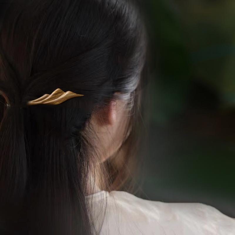 ヘアアクセサリー かんざし ヘアピン 木 伝統 頭 髪飾り 髪留め 魅惑 ギフト レトロ おしゃれ レトロ チャイナ風 レディース シンプル 大人式 母の日 ク...