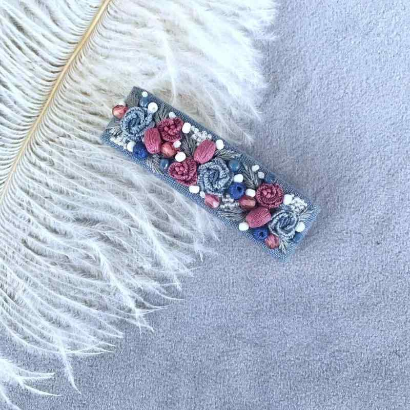 ヘアクリップ レディース ファッション ヘア アクセサリー オールシーズン フラワー 立体 刺繍 布 トップ クリップ