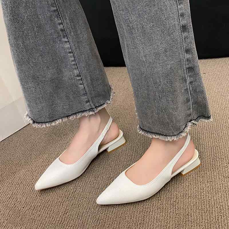 サンダル 靴 シューズ レディース おしゃれ ファッション 秋 フレンチ ポインテッドトゥ 太ヒール ストラップ 疲れにくい ワンキック エレガント ローヒール