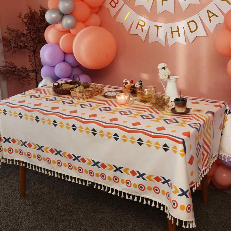 テーブル クロス 誕生日 パーティー イン パーティー セレモニー デコレーション アレンジメント 長方形 防水 耐油 テーブルクロス 幾何学模様 ダイビング エレガント