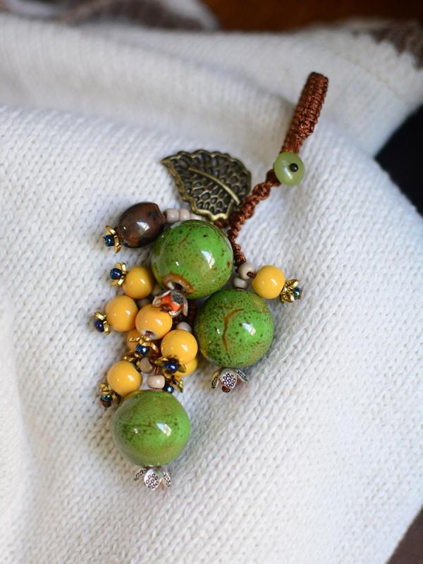 キーホルダー かわいい レディース アクセサリー 青い ザクロ 果物 セラミック 織物 車 バッグ ペンダント 誕生日 カップル ギフト