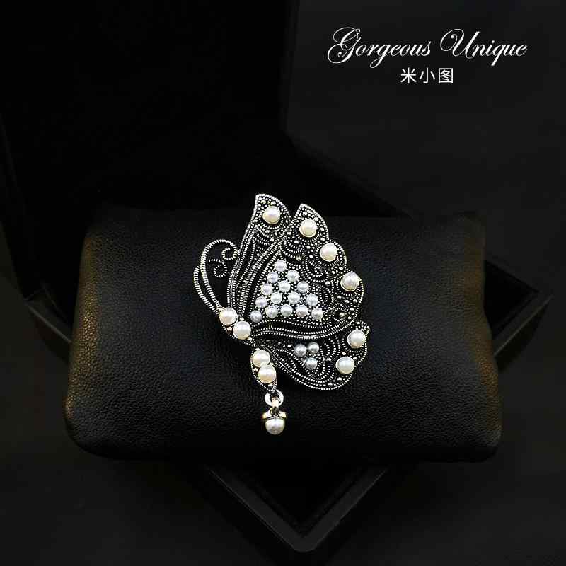 ブローチ 美しい スーツ 装飾 ヴィンテージ風 パール 蝶 精巧 衣装 ピン アクセサリー コサージュ レデ..