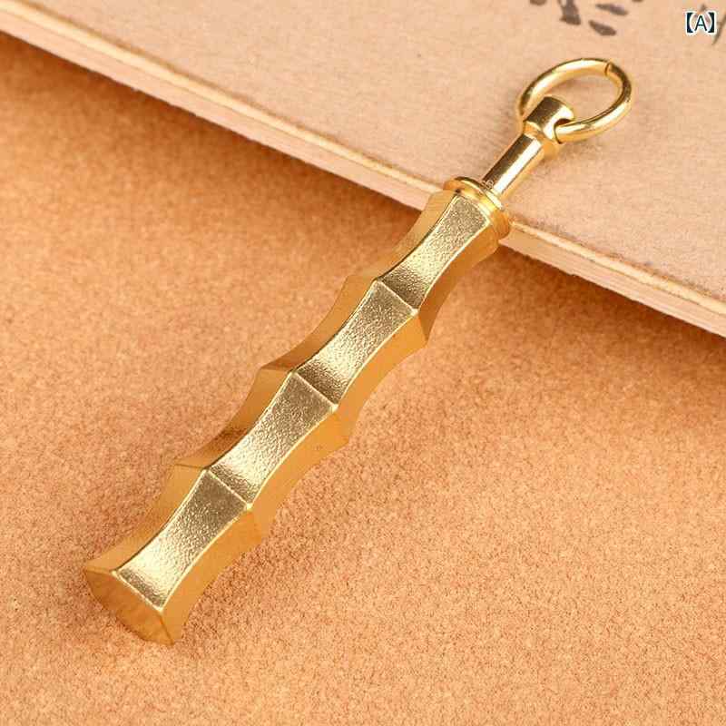 レトロ 車 キーホルダー ペンダント キーアクセサリー キーチェーン ストラップ メンズ レディース兼 チャイナテイスト 装飾品 真鍮