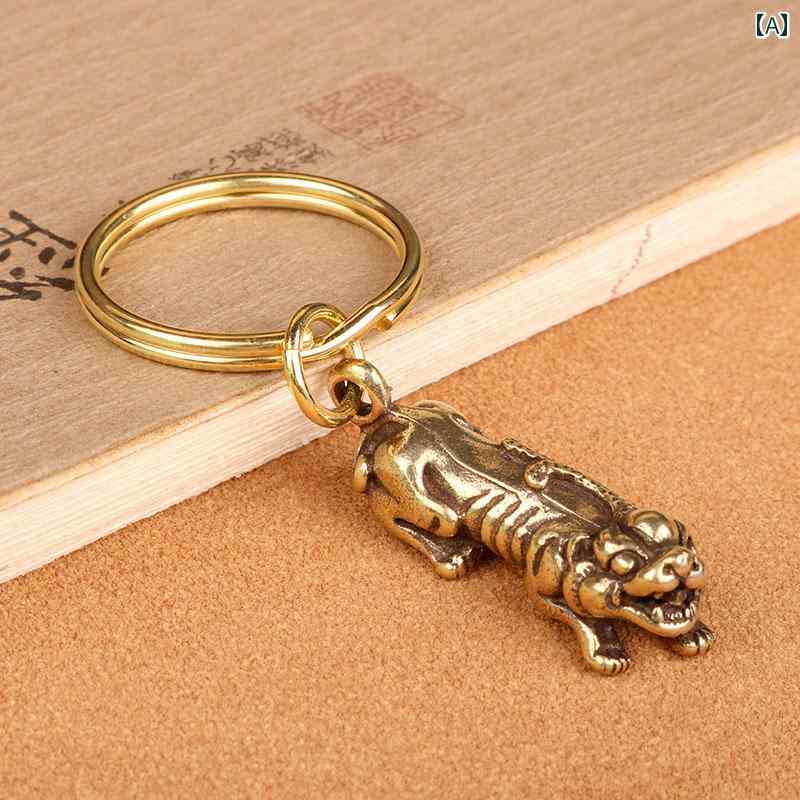 レトロ 車 キーホルダー ペンダント キーアクセサリー キーチェーン ストラップ メンズ レディース兼 チャイナテイスト 装飾品 真鍮