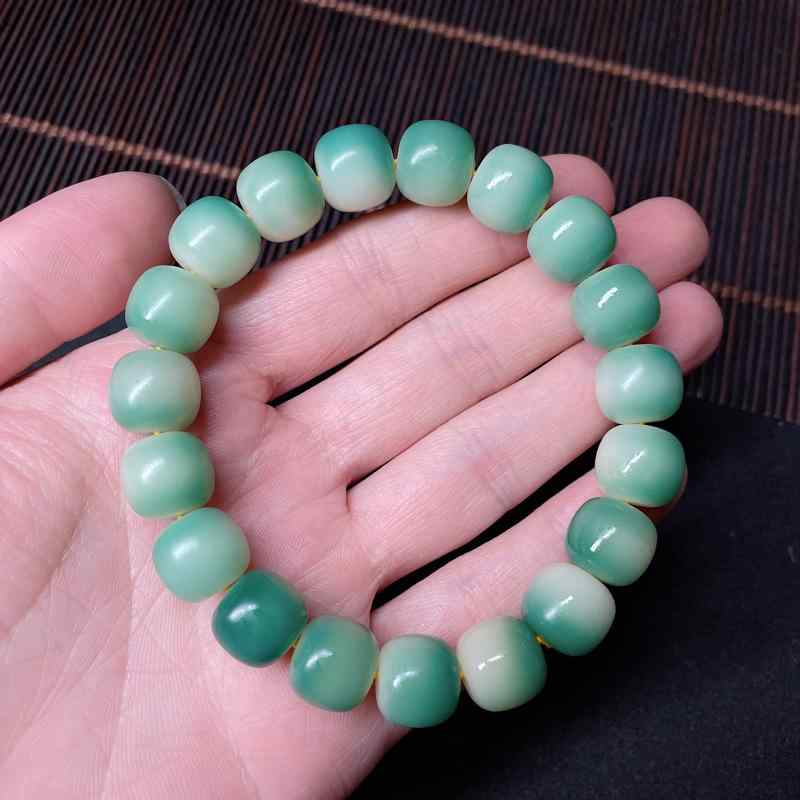 中国風 アクセサリー 装飾品 白翡翠 菩提根 ブレスレット ハイスロー フローティングフラワー グリーン レザー オールドタイプ バケット ソフト ブレスレット