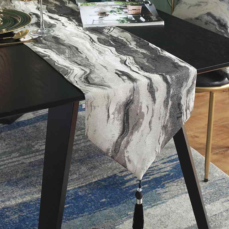 テーブルランナー フラグ インテリア おしゃれ シンプル チャイナ風 装飾 キャビネット タッセル モノトーン 幾何学模様 モダン