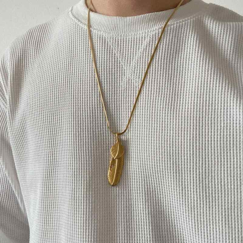 ペンダント オールゴールド レトロ フェザー ペンダント チタン鋼 個性 快適 ネックレス リーフ ジュエリー メンズ レディース アクセサリー