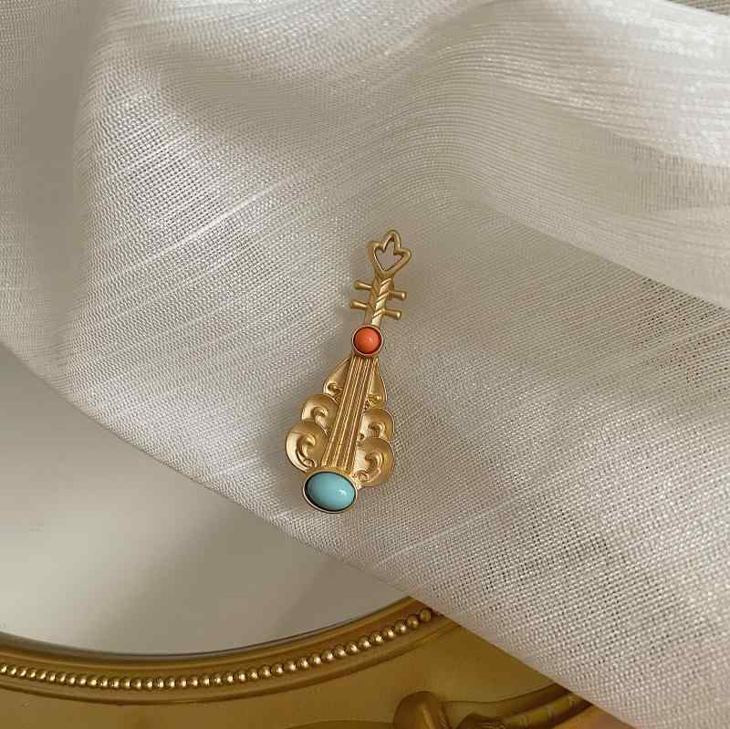 ブローチ おしゃれ チャイナ風 レトロ 宮殿 黄金 笛 レトロ チャイナドレス 漢服 アクセサリー 合金 銀メッキ 金メッキ