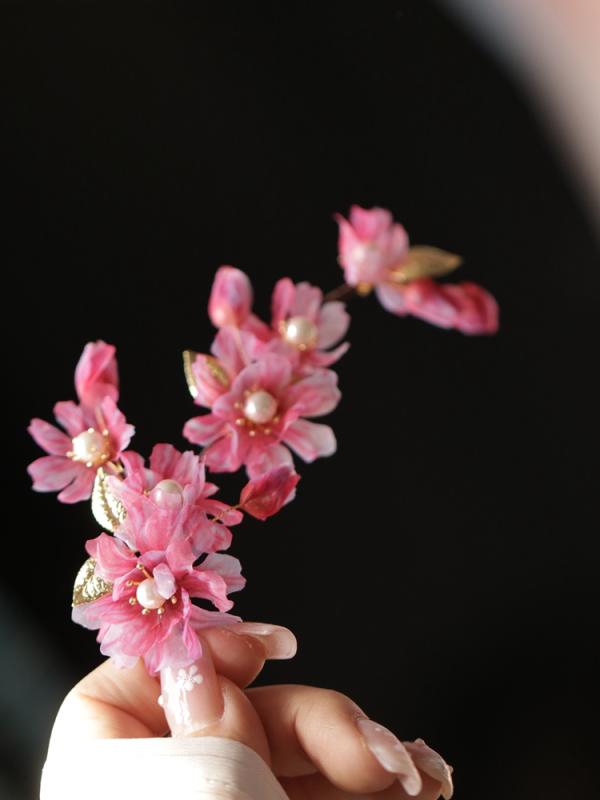 ヘアアクセサリー かわいい 髪飾り 梅染め 花 ソフト ヘアピン 漢服 頭飾り ベゴニア 花 レトロ 森林 ..