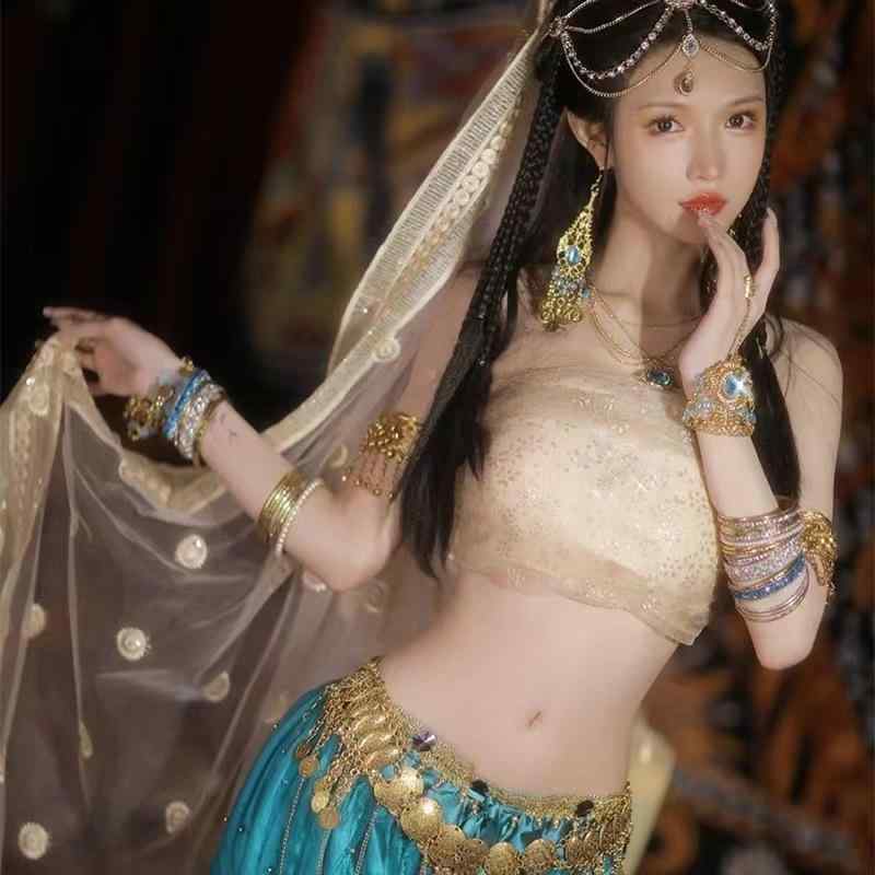 ヘッド ドレス 額 チェーン ヘッド バンド 額飾り ボヘミアン ラインストーン 多層 タッセル ヘア チェーン 後ろ 吊り ヘッド バンド 眉 ペンダント