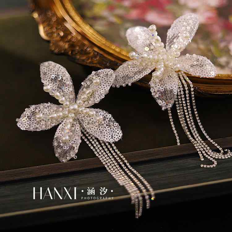 ブライダル ジュエリー ブライダル スパンコール キラキラ 流れる パールイヤリング ホワイト 美しい ..