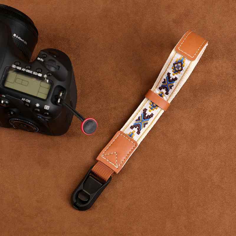 カメラ ストラップ リストストラップ 腕かけ 一眼レフカメラ リストバンド 旅行 観光 オシャレ小物 雑貨