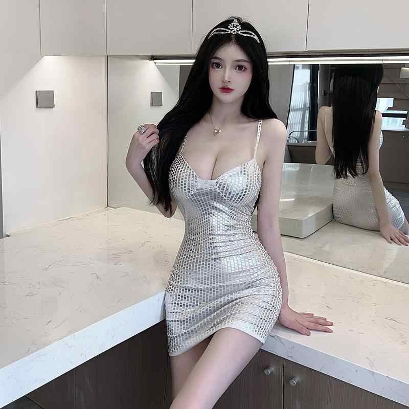 キャバ 露出多め ダンス DJ ステージ サスペンダー スカート カットシルバードレス ニット生地 vネック 夏