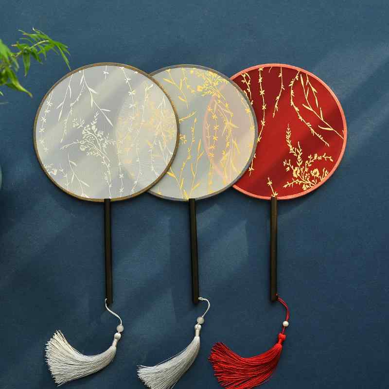 うちわ レトロ 金 扇子 中国 シンプル エレガント 漢服 チャイナ ドレス 韓国 ファン 団扇 ダンス 舞踊..