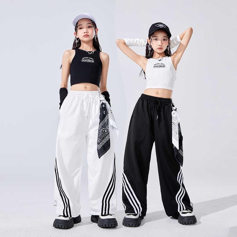 子供服 韓国 トレンド キッズ ファッション 女の子 アイテム コーデ タンクトップ ノースリーブ 短丈 トップス ズボン カジュアル アームカバー パフォーマンス