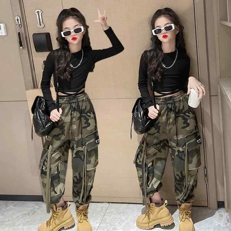 子供服 女の子 Tシャツ へそ出し 迷彩パンツ 春秋 コスチューム バンド ダンス ヒップホップ ストリート系 パフォーマンス 衣装 クール かっこいい キッズ