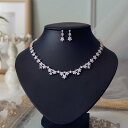 ネックレス ピアス 2点 セット ブライダル ウェディング 星 花 スター ディナー パーティー アクセサリー シンプル ドレス キラキラ ビジュー 華やか