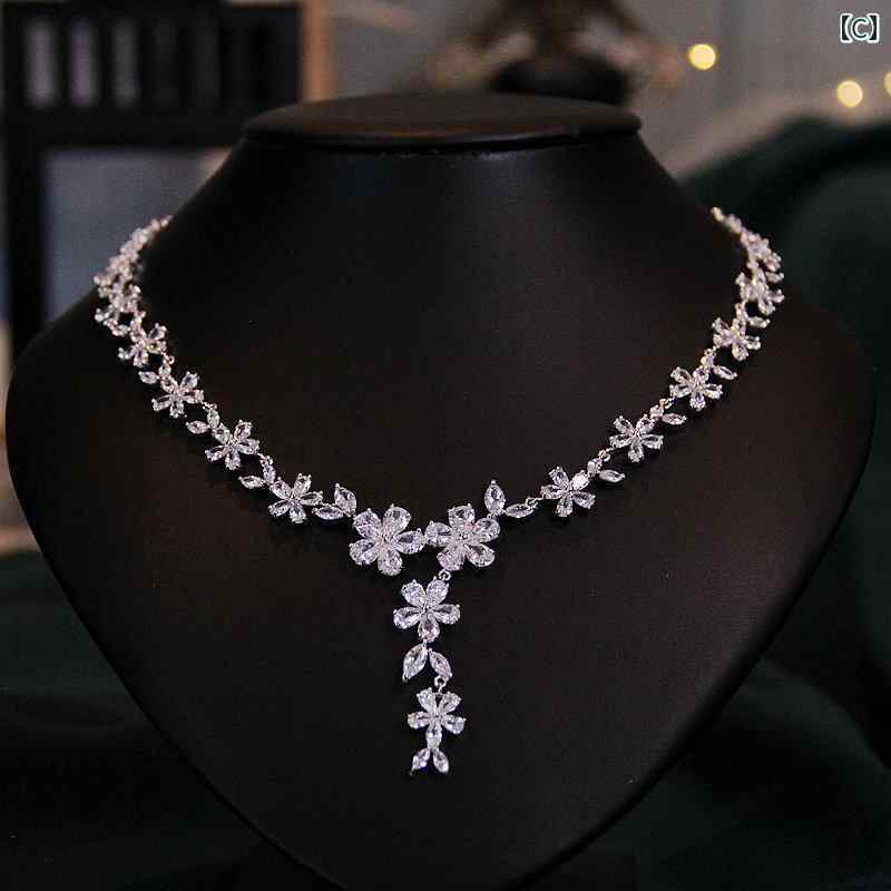 セキュアデポのアクセサリー ネックレス ブライダル ピアス セット 結婚式 ウェディング ドレスアップ ディナー パーティー 豪華感 花 雫｜アングル3