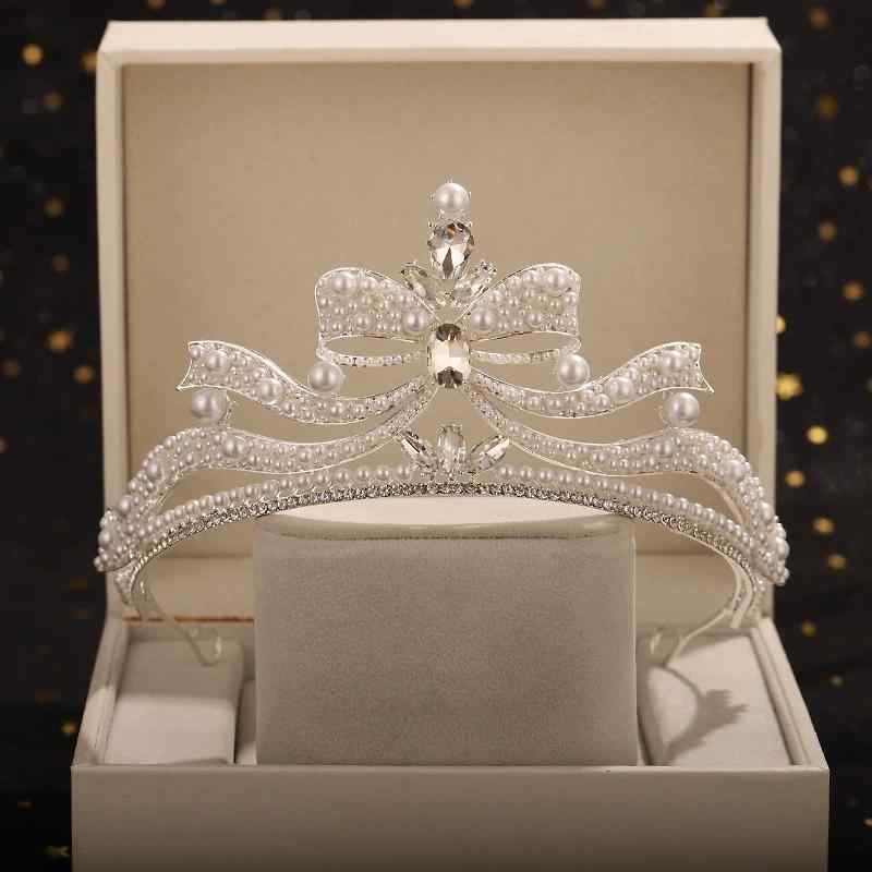 ティアラ クラウン 王冠 パール イヤリング ネックレス セット ジュエリー ヘアアクセサリー カチューシャ ウェディング 大人 レディース 大人式 エレガント 結婚式 頭飾り レディース