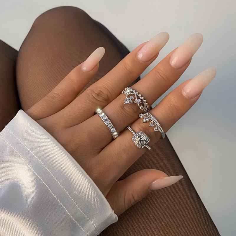 指輪 4ピース クラウン セット リング アメリカ シンプル ファッション 豪華感 組み合わせ ラグジュアリー