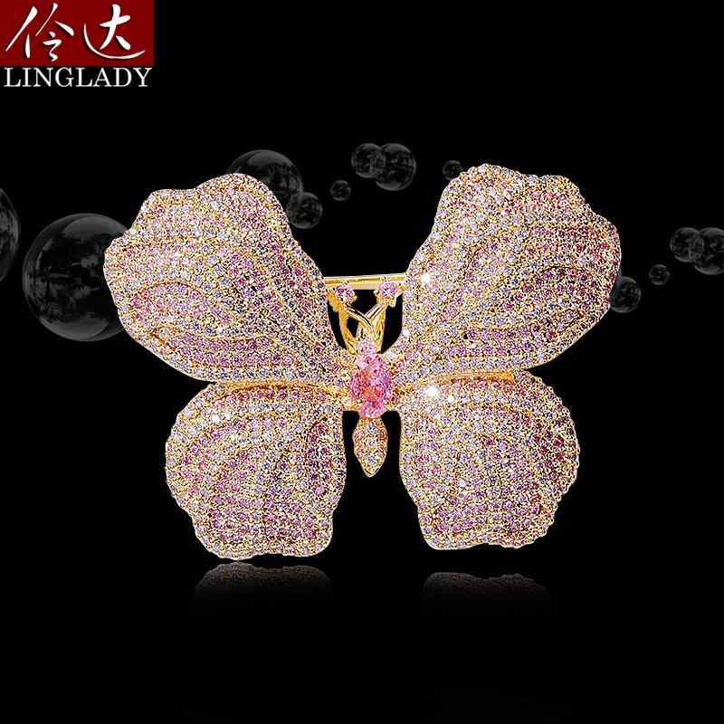 ブローチ おしゃれ アメリカ 蝶 レディース バッジ コサージュ 入学式 卒業式 クリスマス ピン 露出 防止 バックル カーディガン ファッション アクセサリー 装飾品