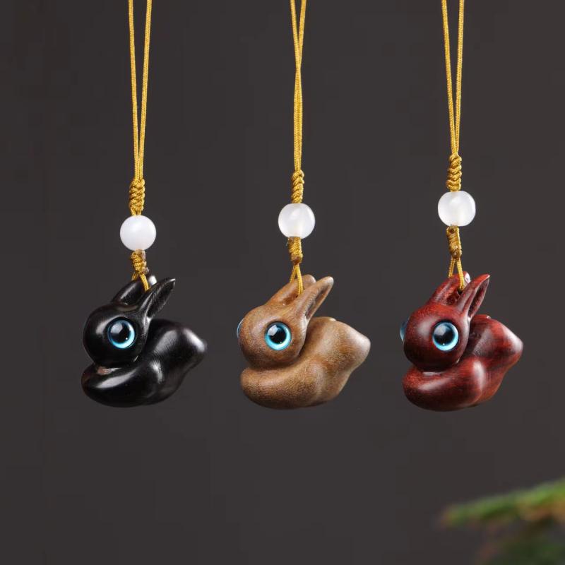 木 うさぎ 携帯電話 ペンダント かわいい アクセサリー ローズウッド 黒檀 サンダルウッド 彫刻