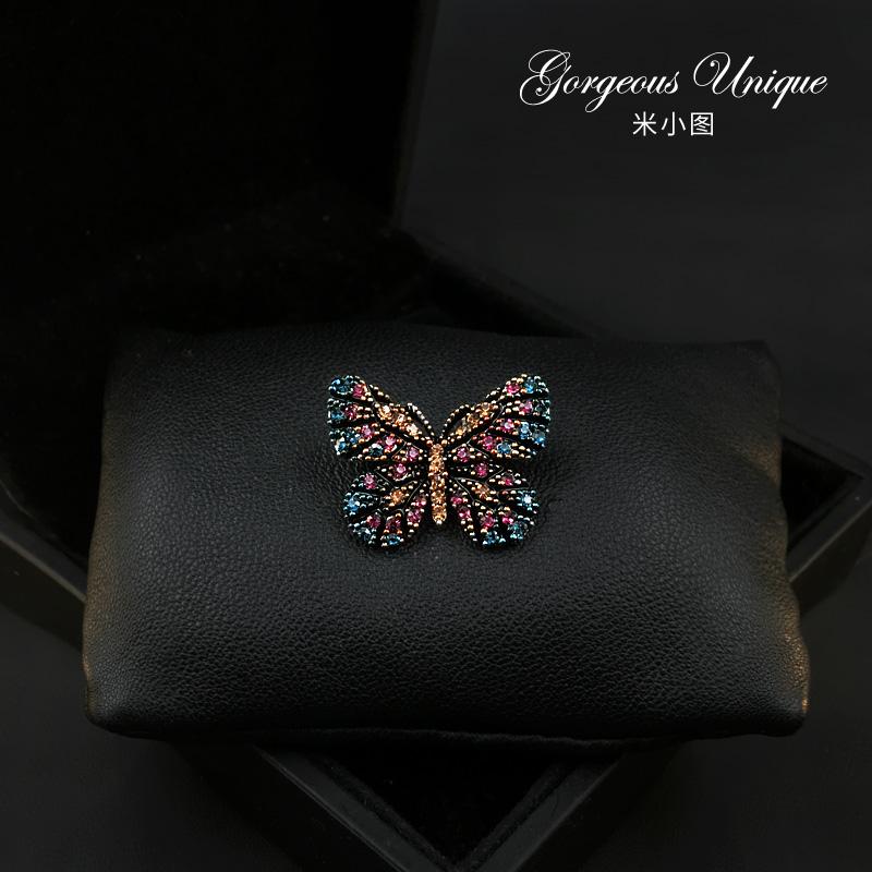 ブローチ 美しい 精巧 小さめ エレガント 蝶 ラインストーン 韓国 レディース スーツ シャツ 小さめ ピ..