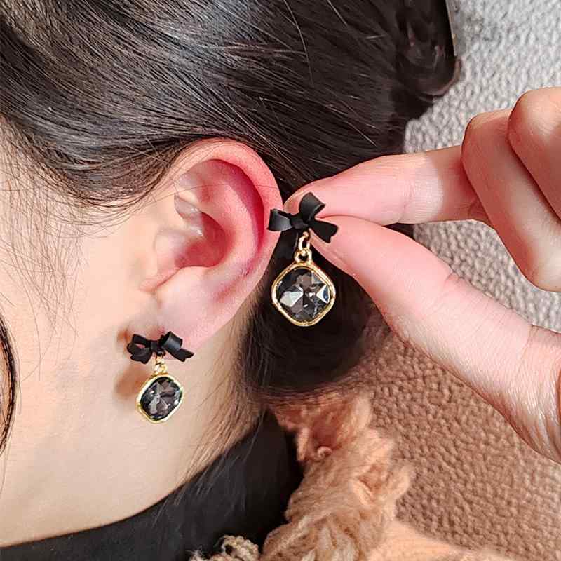 ピアス レディース かわいい S925 シルバー ニードル 赤 リボン 韓国 クール 小さめ ストーン かわいい 森 ファッション アクセサリー ジュエリー