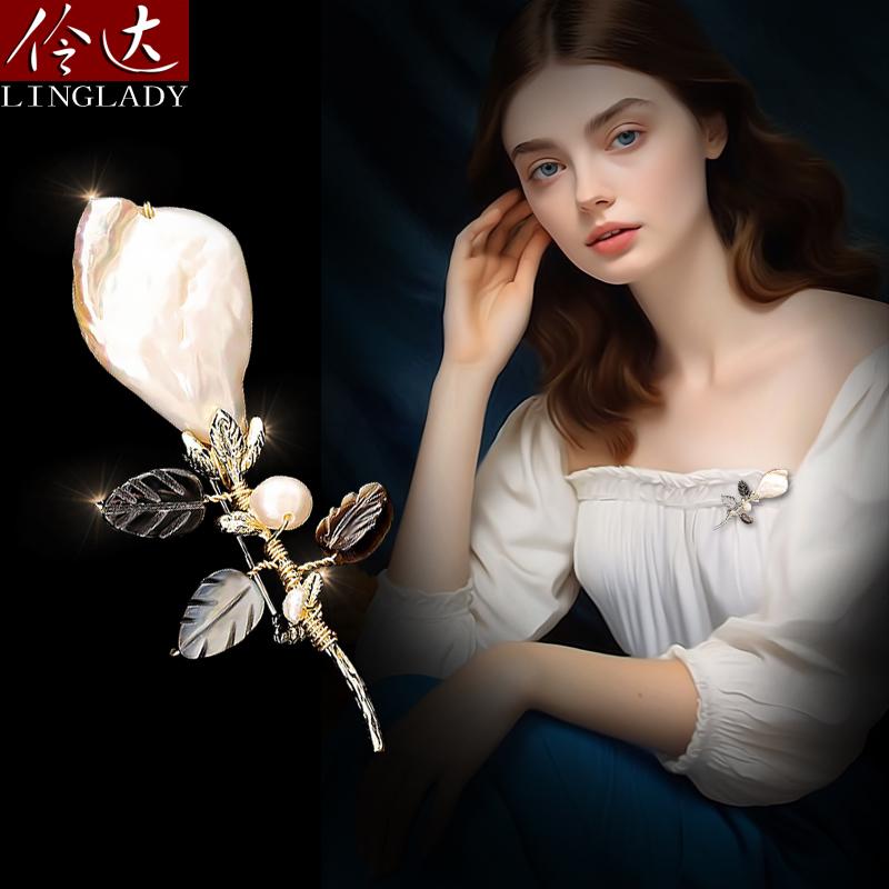 パール ブローチ おしゃれ 淡水 パール レディース アメリカ コサージュ スーツ ジャケット アクセサリー ファッション 装飾品