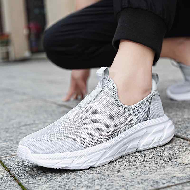 カジュアル シューズ メンズシューズ 夏 通気性 蒸れにくい シングル メッシュ メンズ 防臭 ソフトソール 柔らかい スリッポン スポーツシューズ ライト カジュアル アウトドア シューズ