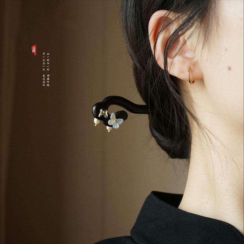 ヘアアクセサリー かんざし ヘアピン 木 頭 黒檀 手工 髪飾り 髪留め 魅惑 ギフト レトロ おしゃれ レトロ レディース シンプル 大人式 母の日 クラシッ...