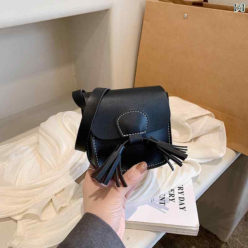 ショルダーバッグ キッズ かわいい 女の子 バッグ おしゃれ レトロ タッセル クロス ボディバッグ 子供..