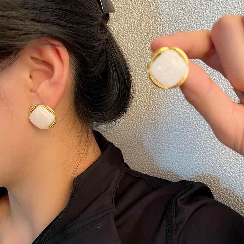 レディース ピアス かわいい S925 シルバー 針 韓国 ストーン ひび割れた メタル イヤー クリップ コンパクト シンプル 冷たい スクエア イヤリング