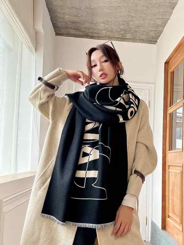 秋 冬 ショール おしゃれ 西洋風 両面 文字 スカーフ 高級感 黒 暖かい 厚手 スカーフ 大判 ショール