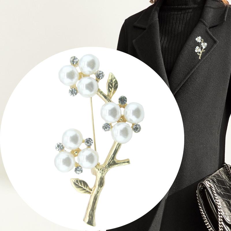 コート レディース ブローチ 大人 かわいい 襟ピン 胸飾り 梅花 ハイエンド パール 梅花 マットゴールド マット シルバー スーツ コサージュ