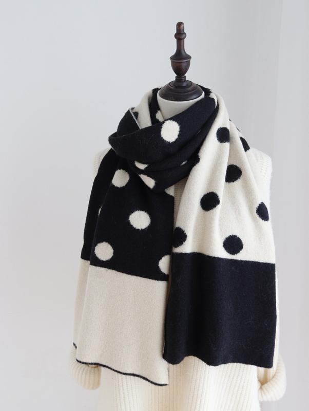 レディース 秋 冬 マフラー 韓国 両面 二色 水玉 スカーフ イン 暖かい ロング ネック ショール 兼用 スカーフ
