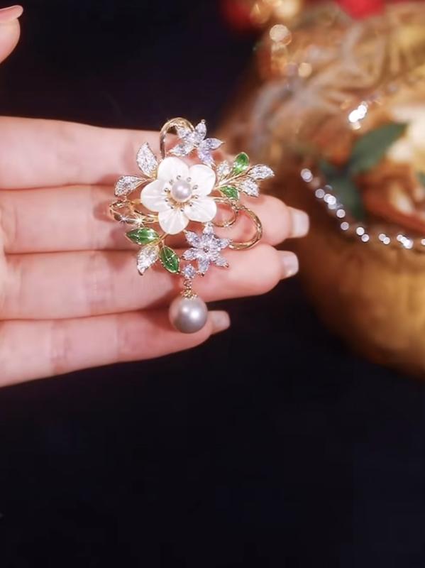 コート 秋 冬 ブローチ おしゃれ スーツ ピン 装飾 パール セーター 女性 ハイエンド コサージュ 贅沢