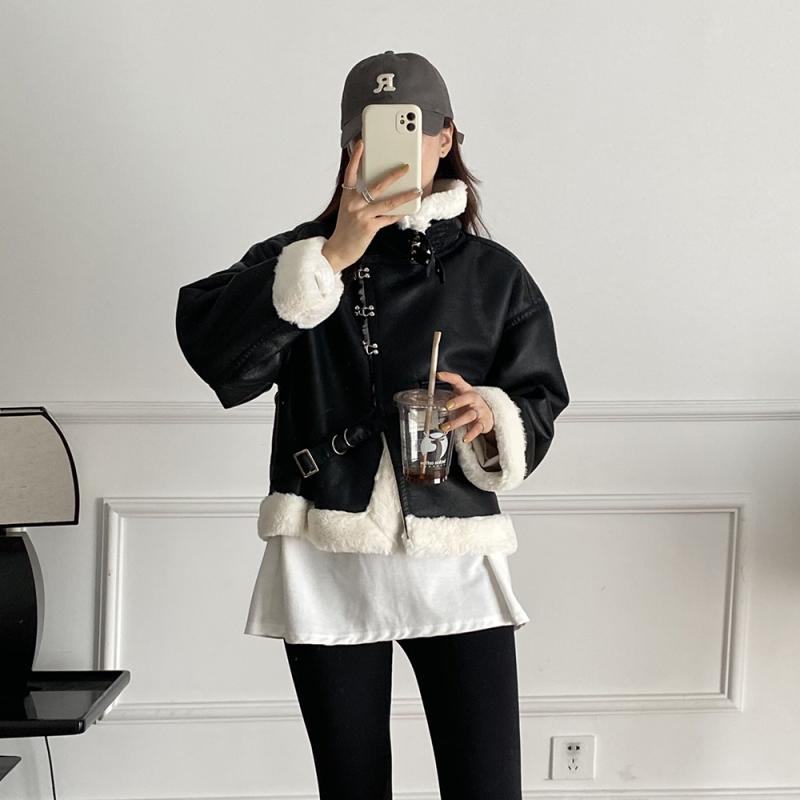 ジャケット 秋 冬 アウター かっこいい 黒 ショート オートバイ レザー 女性 斜め ファッション 毛皮 統合