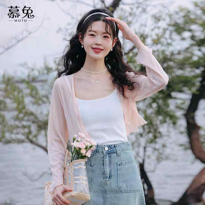 トップス レディース ファッション ホワイト キャミソール 胸パッド 女性 夏 美しい バックブラ 一体型 アウターウェア ショート