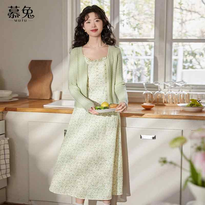 Wear （Sports） - ドレス スカート レディース ファッション 少し フレッシュ 花柄 女性 ガーリー 大人かわいい 春 ニットカーディガン サスペンダー ツーピース