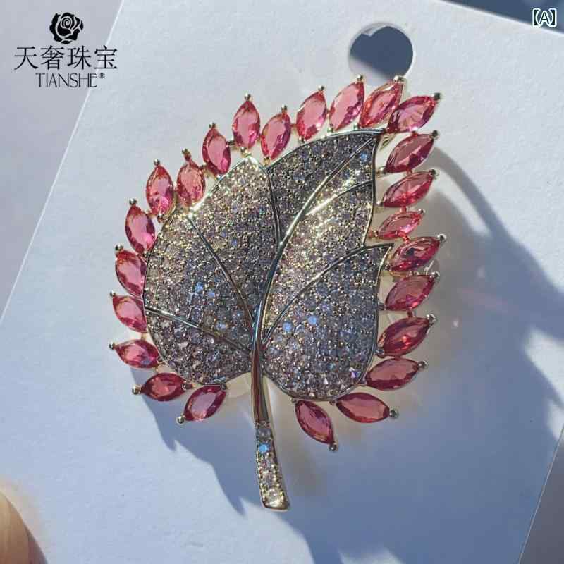 ブローチ セレモニー レディース おしゃれ 上品 メープルリーフ 高級感 女性 コサージュ パール セータ..