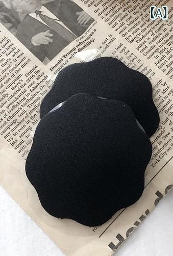 夏 ブラ 用 通気性 乳首 パッド 再利用 可能 バンプ スポット 防止 黒い 肌色 花形 ブラパッド