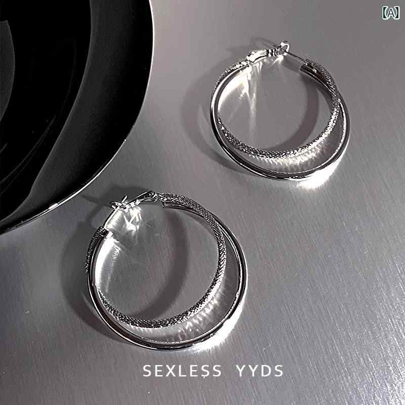 ピアス シンプル クール ダブル フープ 大きい イヤリング 女性 ハイエンド 雰囲気