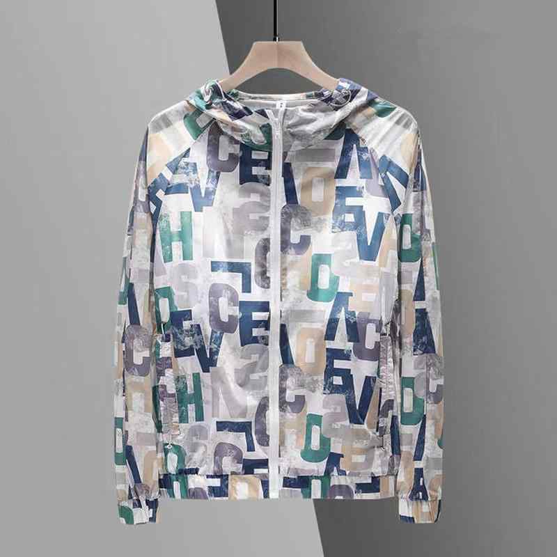 メンズ 夏 ラッシュガード トップス 軽量 通気性 日焼け防止 服 男性 春 レター 迷彩 フード付き パー..