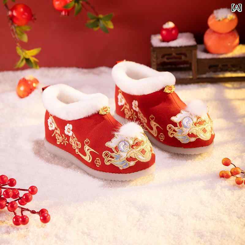 子供靴 スノーシューズ ベビー キッズ 冬 裏起毛 漢服 靴 辰年 女の子 お祝い アンティーク パフォーマンス 刺繍 布靴
