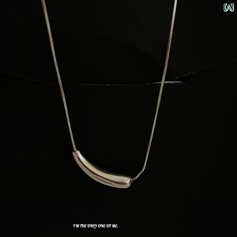 メンズ レディース ネックレス アクセサリー チェーン シンプル小さ ナス 軽い 贅沢 スネーク ボーン チタン鋼 個性 コールド 鎖骨 サマー