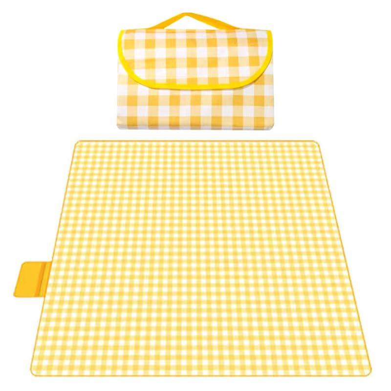 レジャーシート ピクニックマット 防水 大判 150x200cm 3～6人用 折りたたみ ビーチシート 防湿 コンパクト収納 携帯便利 四季適用 軽量 遠足 運動会 キャンプ アウトドア チェック柄【優れる素材】不織布生地を採用、起毛素材と違い、汚れが付着しづらい防水生地を採用し、手入れも便利です。汚れても簡単に拭き取ることができます。 地面や草からの湿気を防いでくれますし、防水防湿で、通気性、耐磨耗性にも優れ。【大判サイズ】広げたサイズ：150*200cm、収納サイズ：28*10*4cm、重量は（約）400g。 大人が3～6人座れる大判サイズです。家族やお友達とゆったり使える上、2～3人でのんびりお昼寝にもぴったりです。【便利な持ち手付き】簡単に小さく畳めばバッグ型になるので、持ち運びも楽々。携帯便利な持ち手も付き、利用しない時、折りたたんで収納出来ます。いつでもどこでもピクニックを楽しめます【幅広く活躍中】公園ピクニック、バーベキュー、マリンレジャー、海水浴、お花見、運動会、花火大会、学校行事、山登り、スポーツ観戦など、アウトドアにぴったりです。もちろん自宅の庭やベランダにも使ってみてください。【洗い簡単】手洗いが可能なので汚れても手軽にお手入れができます。